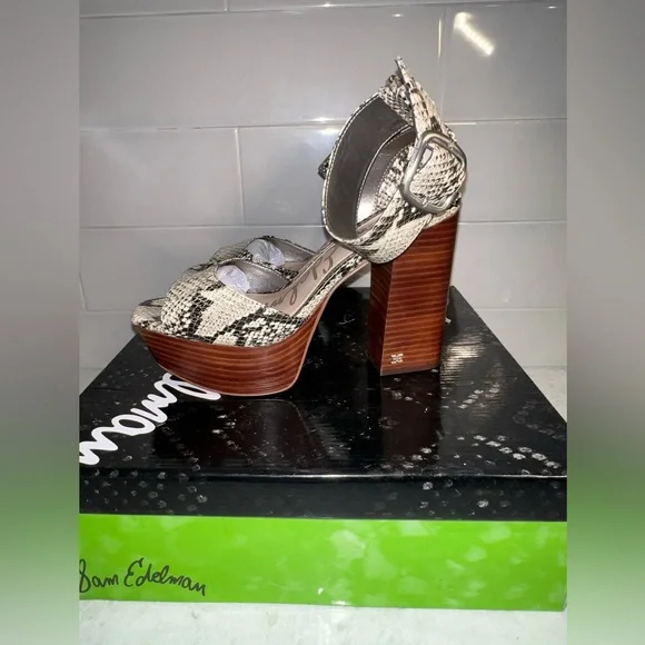 Sam Edelman Rain Platform - Picture 3 of 13